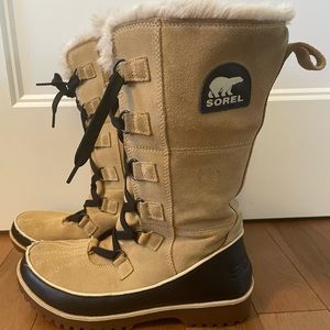 Sorel Women’s Winter Boots size 9